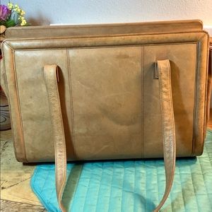 Vintage Boulder Ridge Tan Leather Business Bag